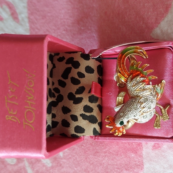 NWT Betsey Johnson VINTAGE FARMHOUSE ROOSTER STRETCH RING - Picture 7 of 7